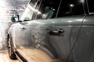 レンジローバー オートバイオグラフィ3.0L D300 SWB 4WD