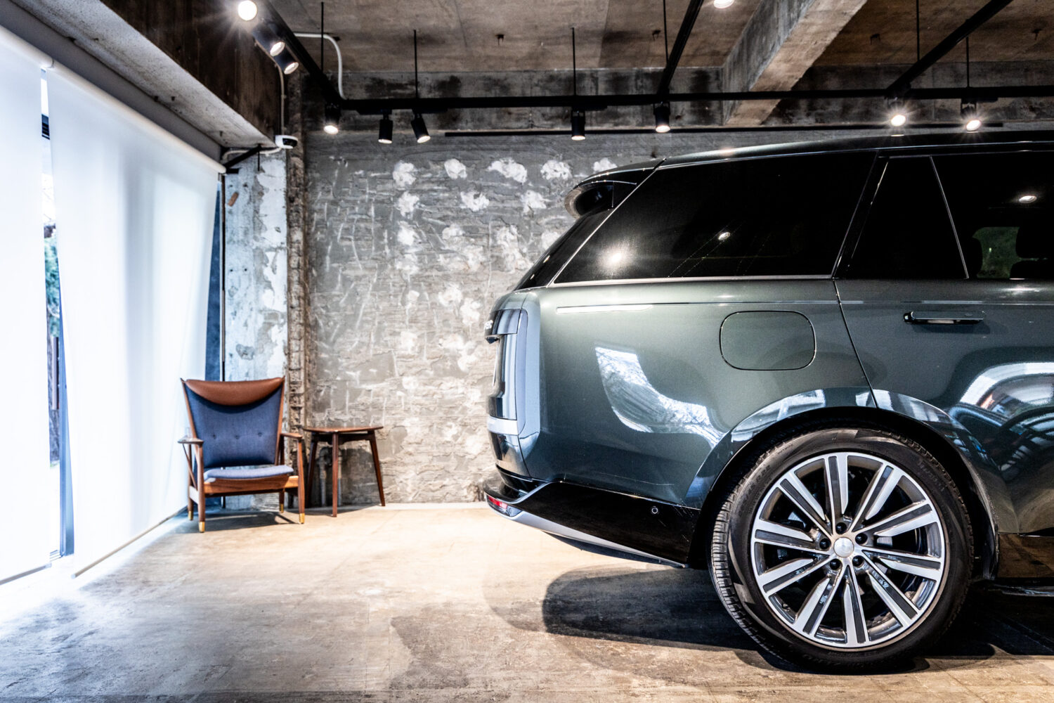 レンジローバー オートバイオグラフィ3.0L D300 SWB 4WD