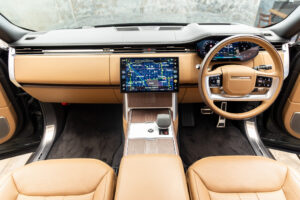 レンジローバー オートバイオグラフィ3.0L D300 SWB 4WD