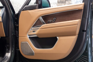 レンジローバー オートバイオグラフィ3.0L D300 SWB 4WD