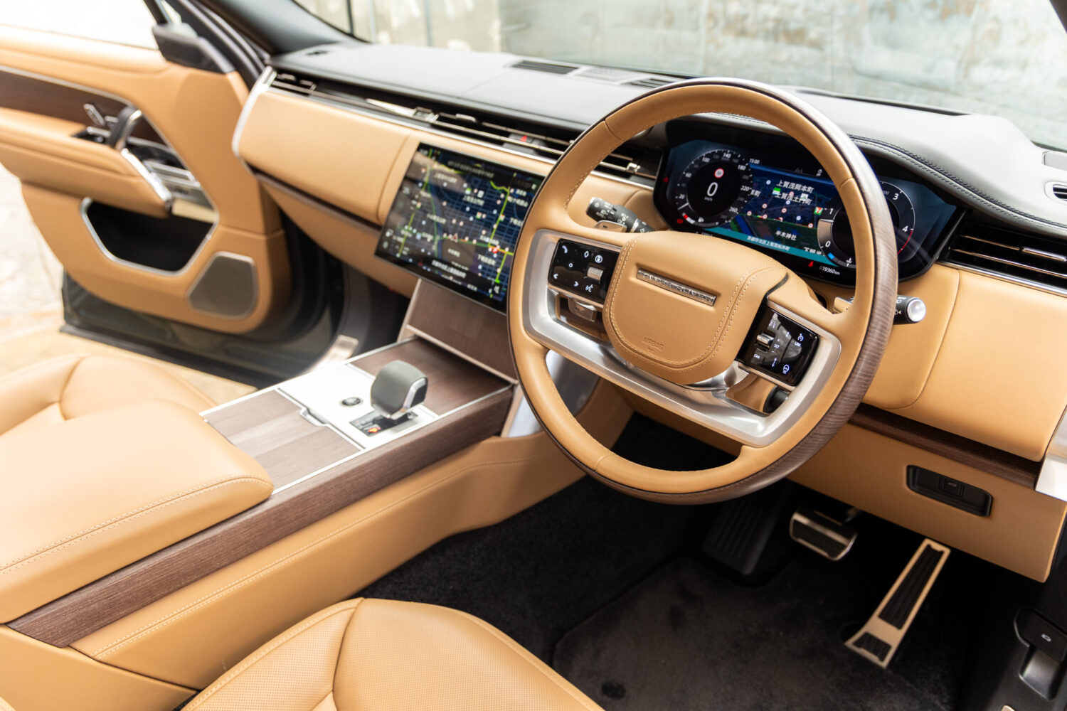 レンジローバー オートバイオグラフィ3.0L D300 SWB 4WD