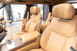 レンジローバー オートバイオグラフィ3.0L D300 SWB 4WD