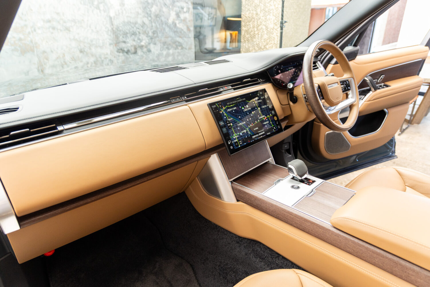 レンジローバー オートバイオグラフィ3.0L D300 SWB 4WD