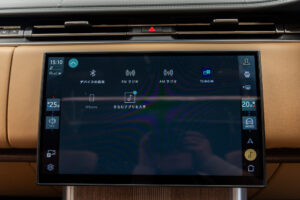 レンジローバー オートバイオグラフィ3.0L D300 SWB 4WD