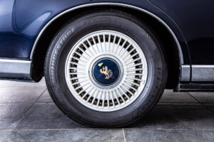 センチュリー5.0 デュアルEMVパッケージ装着車