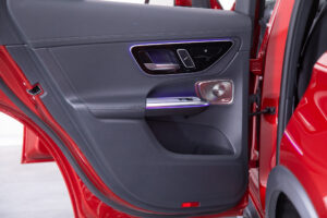 メルセデス・ベンツ GLC220 d 4マチック (ISG搭載モデル) AMGラインパッケージ ディーゼルターボ 4WD