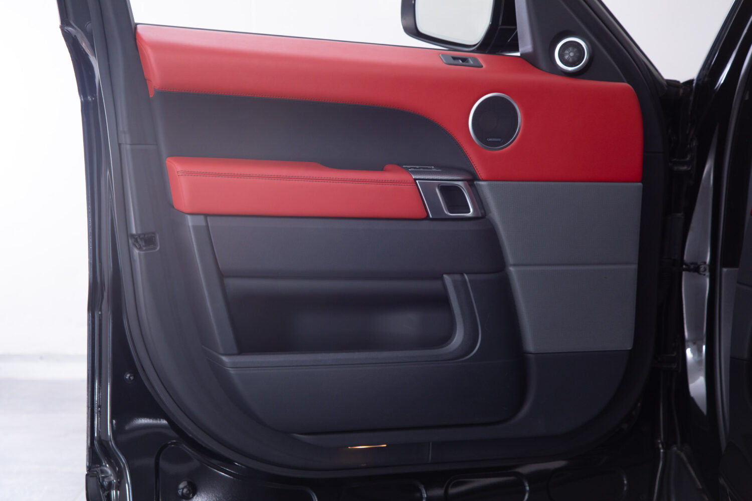 レンジローバースポーツ オートバイオグラフィ ダイナミック (5.0リッター) 4WD