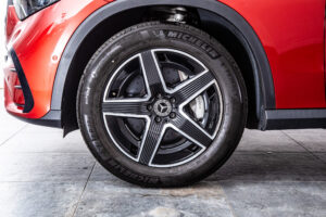 メルセデス・ベンツ GLC220 d 4マチック (ISG搭載モデル) AMGラインパッケージ ディーゼルターボ 4WD