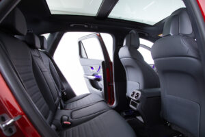 GLC 220 d 4マチック (ISG搭載モデル) AMGラインパッケージ ディーゼルターボ 4WD