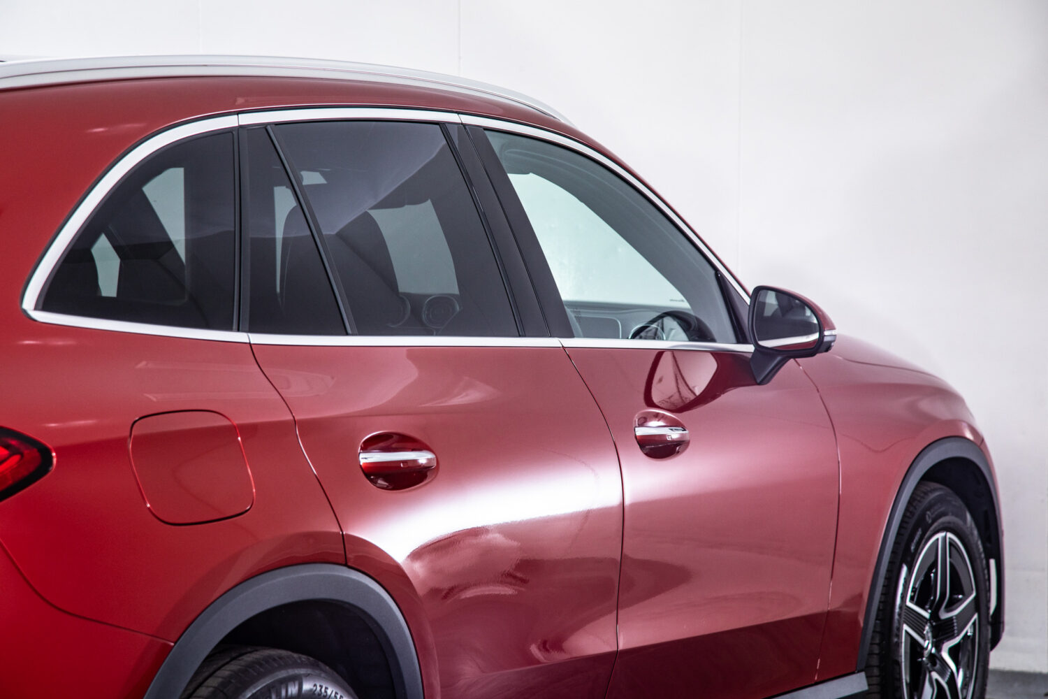 メルセデス・ベンツ GLC220 d 4マチック (ISG搭載モデル) AMGラインパッケージ ディーゼルターボ 4WD