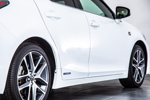 レクサス CT 200h Fスポーツ