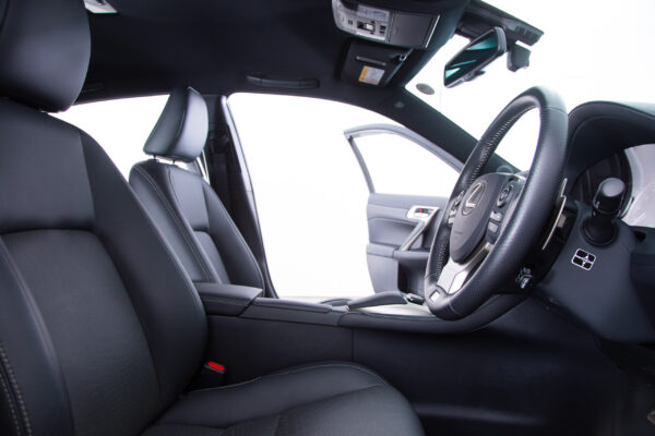 レクサス CT 200h Fスポーツ