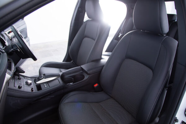 レクサス CT 200h Fスポーツ