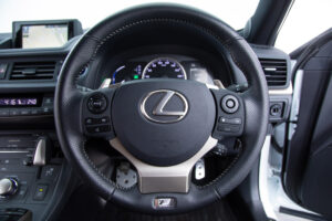 レクサス CT 200h Fスポーツ