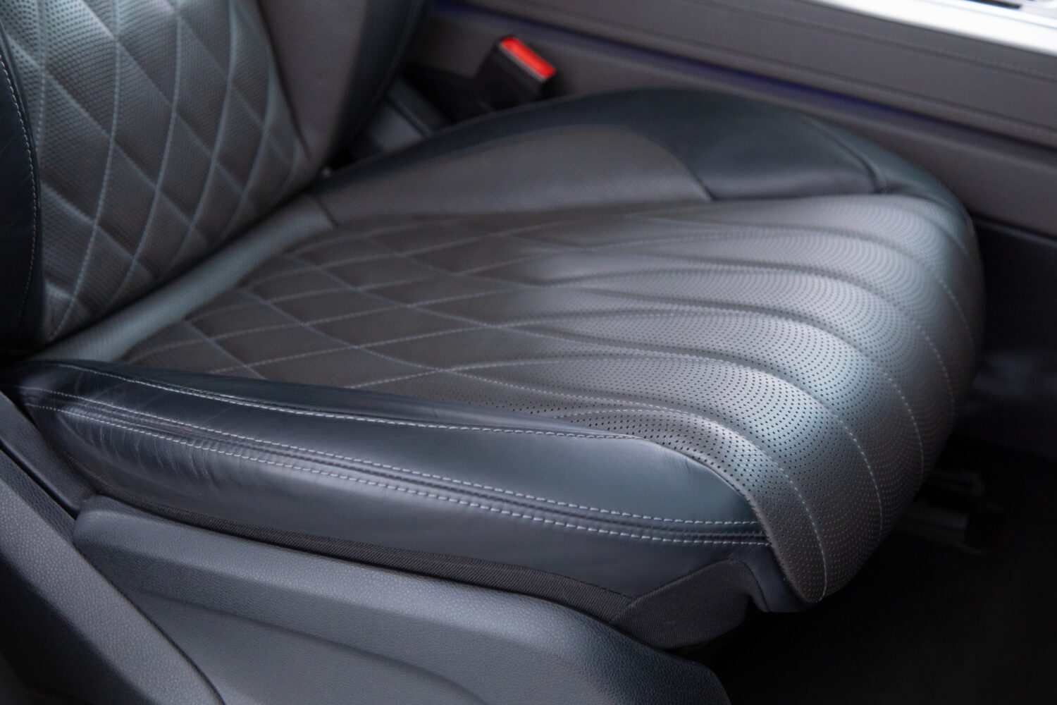 Gクラス G400d ディーゼルターボ 4WD