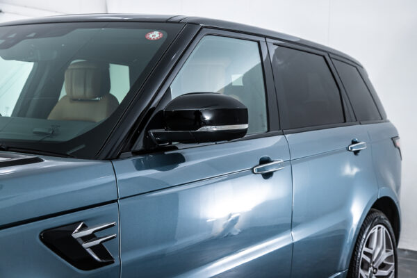 ランドローバー レンジローバースポーツ オートバイオグラフィ ダイナミック (3.0リッター) 4WD