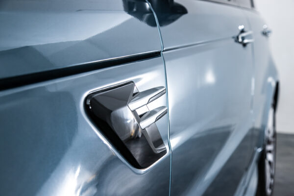 ランドローバー レンジローバースポーツ オートバイオグラフィ ダイナミック (3.0リッター) 4WD