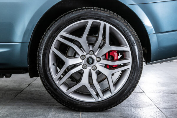 ランドローバー レンジローバースポーツ オートバイオグラフィ ダイナミック (3.0リッター) 4WD