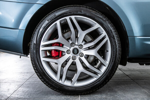 ランドローバー レンジローバースポーツ オートバイオグラフィ ダイナミック (3.0リッター) 4WD