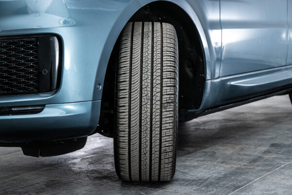 ランドローバー レンジローバースポーツ オートバイオグラフィ ダイナミック (3.0リッター) 4WD