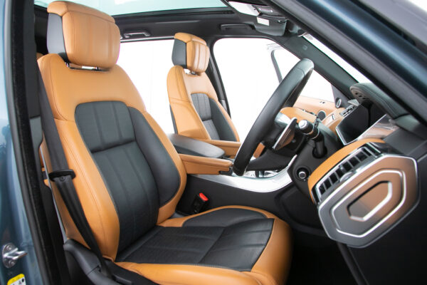 ランドローバー レンジローバースポーツ オートバイオグラフィ ダイナミック (3.0リッター) 4WD