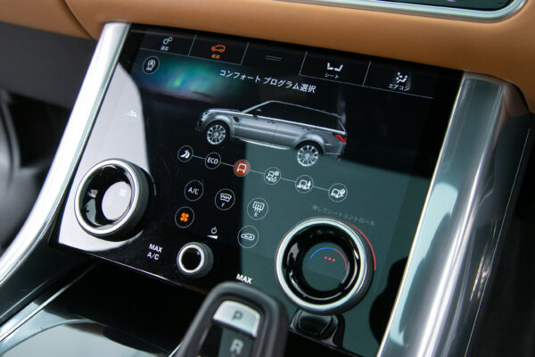 ランドローバー レンジローバースポーツ オートバイオグラフィ ダイナミック (3.0リッター) 4WD