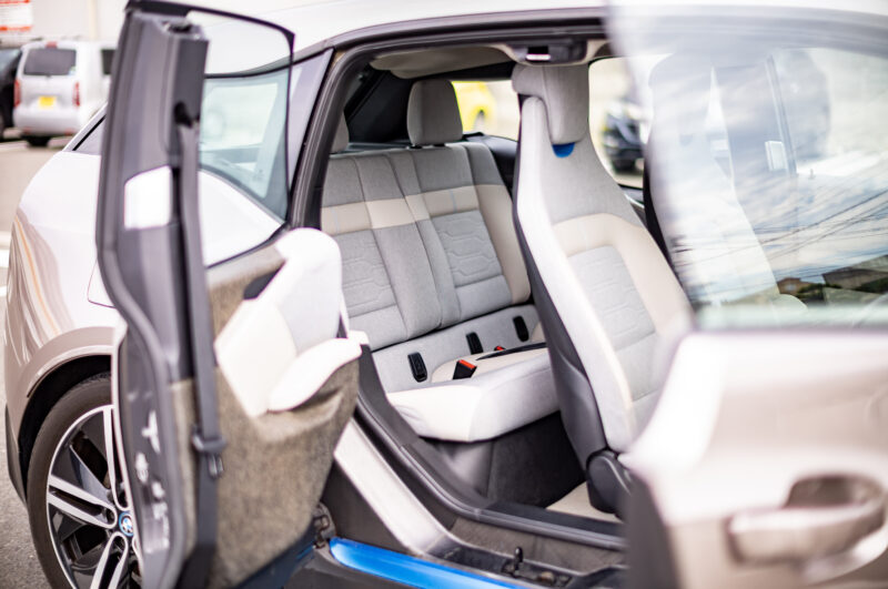 BMW・i3（2014）街乗り用新幹線