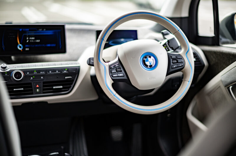 BMW・i3（2014）街乗り用新幹線