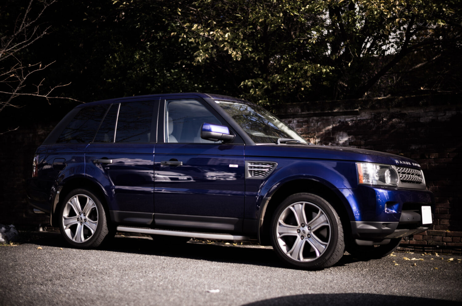 レンジローバースポーツ 5.0 V8 スーパーチャージド(4WD/6AT)英国の粋を味わう