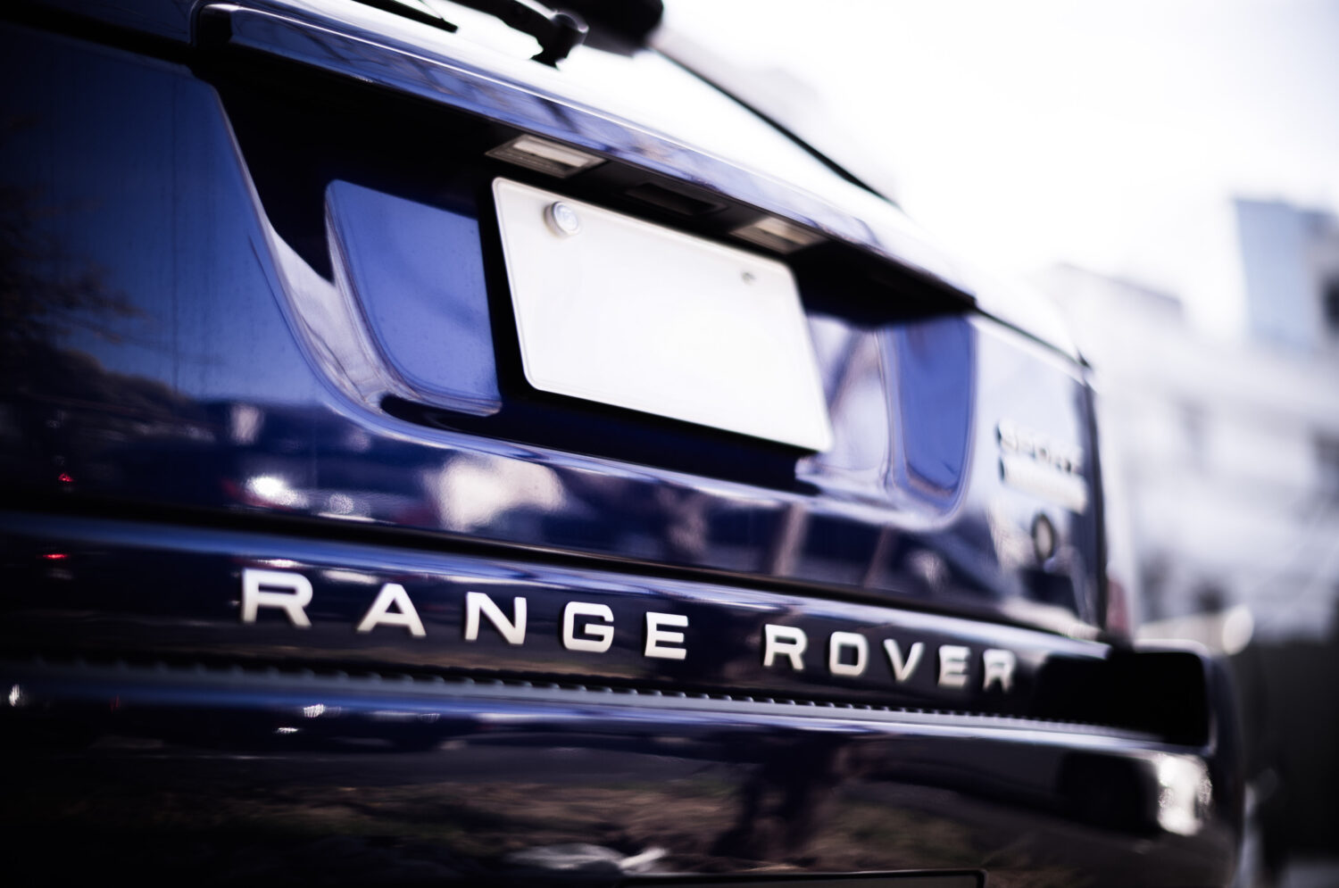 レンジローバースポーツ 5.0 V8 スーパーチャージド(4WD/6AT)英国の粋を味わう