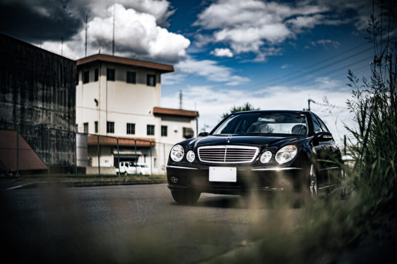 メルセデス・ベンツ・E55 AMG（FR/5AT）二つの顔を持つAMG