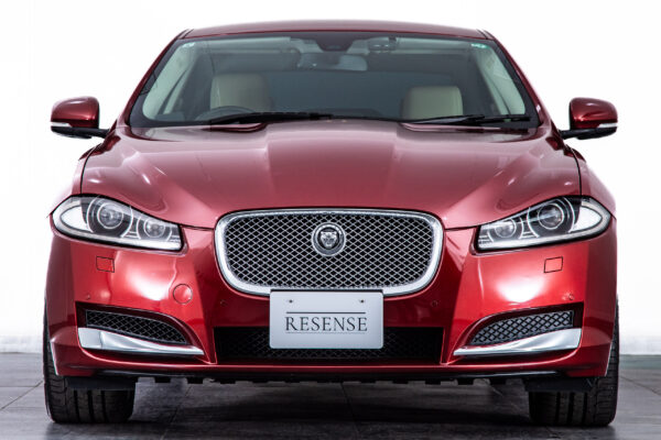 XF 2.0 プレミアム ラグジュアリー