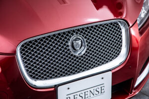 XF 2.0 プレミアム ラグジュアリー