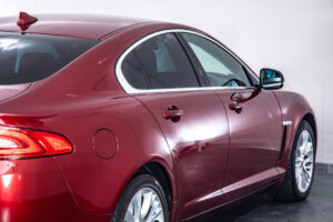 XF 2.0 プレミアム ラグジュアリー