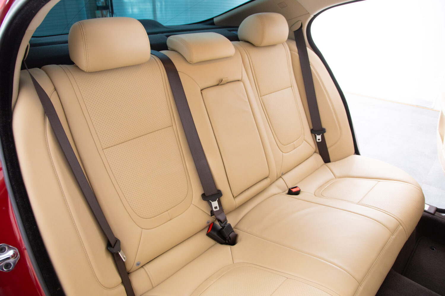 XF 2.0 プレミアム ラグジュアリー