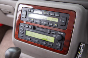 センチュリー5.0 デュアルEMVパッケージ装着車
