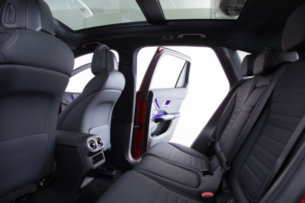 メルセデス・ベンツ GLC220 d 4マチック (ISG搭載モデル) AMGラインパッケージ ディーゼルターボ 4WD
