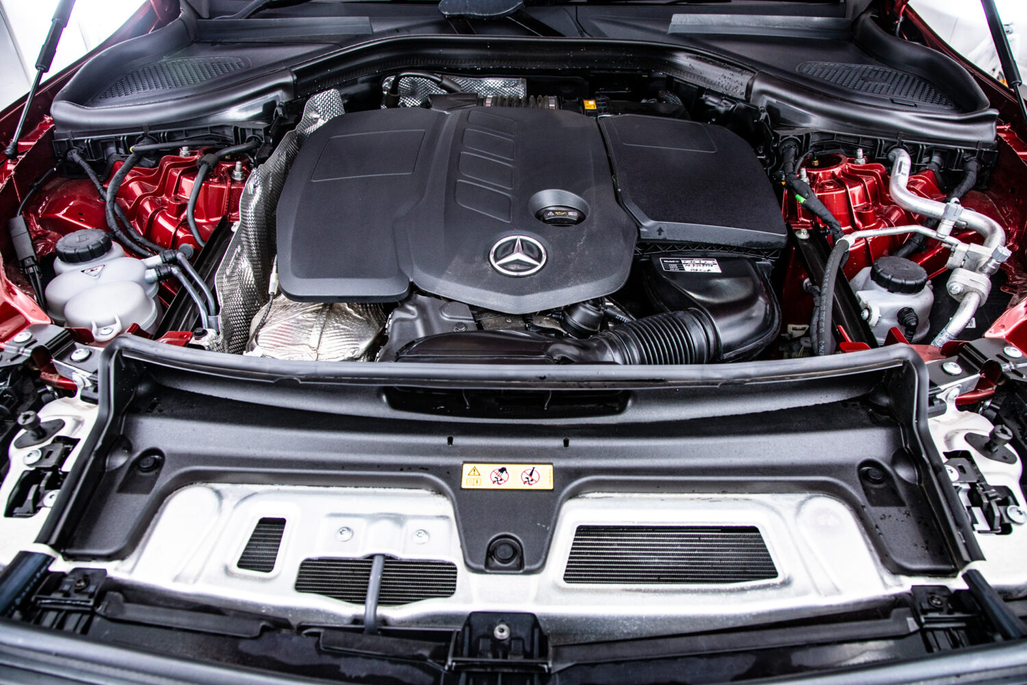 GLC 220 d 4マチック (ISG搭載モデル) AMGラインパッケージ ディーゼルターボ 4WD