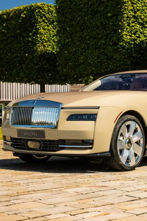 愛らしいコミッション　ロールス・ロイス・スペクター・ベイリー　忠実な相棒への追悼