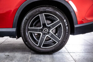 メルセデス・ベンツ GLC220 d 4マチック (ISG搭載モデル) AMGラインパッケージ ディーゼルターボ 4WD