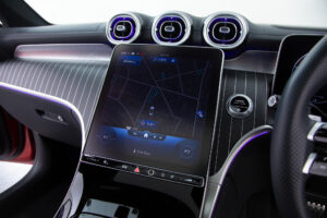 メルセデス・ベンツ GLC220 d 4マチック (ISG搭載モデル) AMGラインパッケージ ディーゼルターボ 4WD