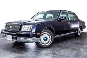 センチュリー5.0 デュアルEMVパッケージ装着車