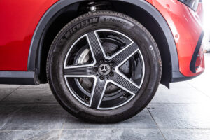 メルセデス・ベンツ GLC220 d 4マチック (ISG搭載モデル) AMGラインパッケージ ディーゼルターボ 4WD