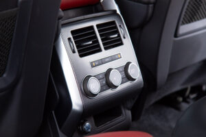 レンジローバースポーツ オートバイオグラフィ ダイナミック (5.0リッター) 4WD