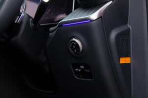 メルセデス・ベンツ GLC220 d 4マチック (ISG搭載モデル) AMGラインパッケージ ディーゼルターボ 4WD