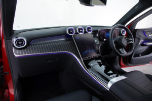 メルセデス・ベンツ GLC220 d 4マチック (ISG搭載モデル) AMGラインパッケージ ディーゼルターボ 4WD