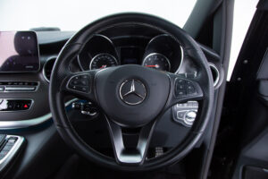 ベンツ Vクラス V220 d アバンギャルド ロング AMGラインパッケージ ディーゼルターボ