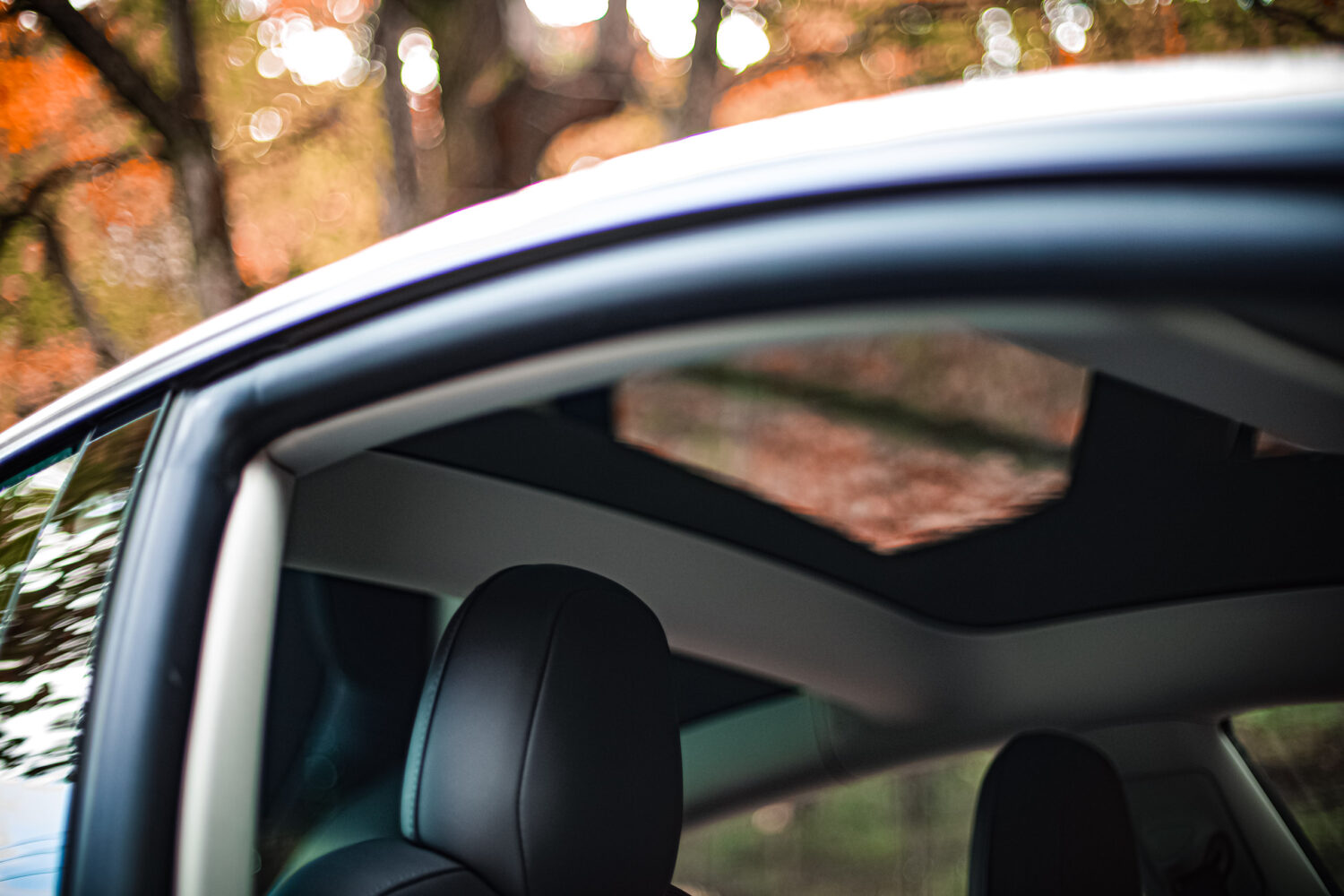 テスラ・モデル3(RWD)ギャップが生み出す魅力