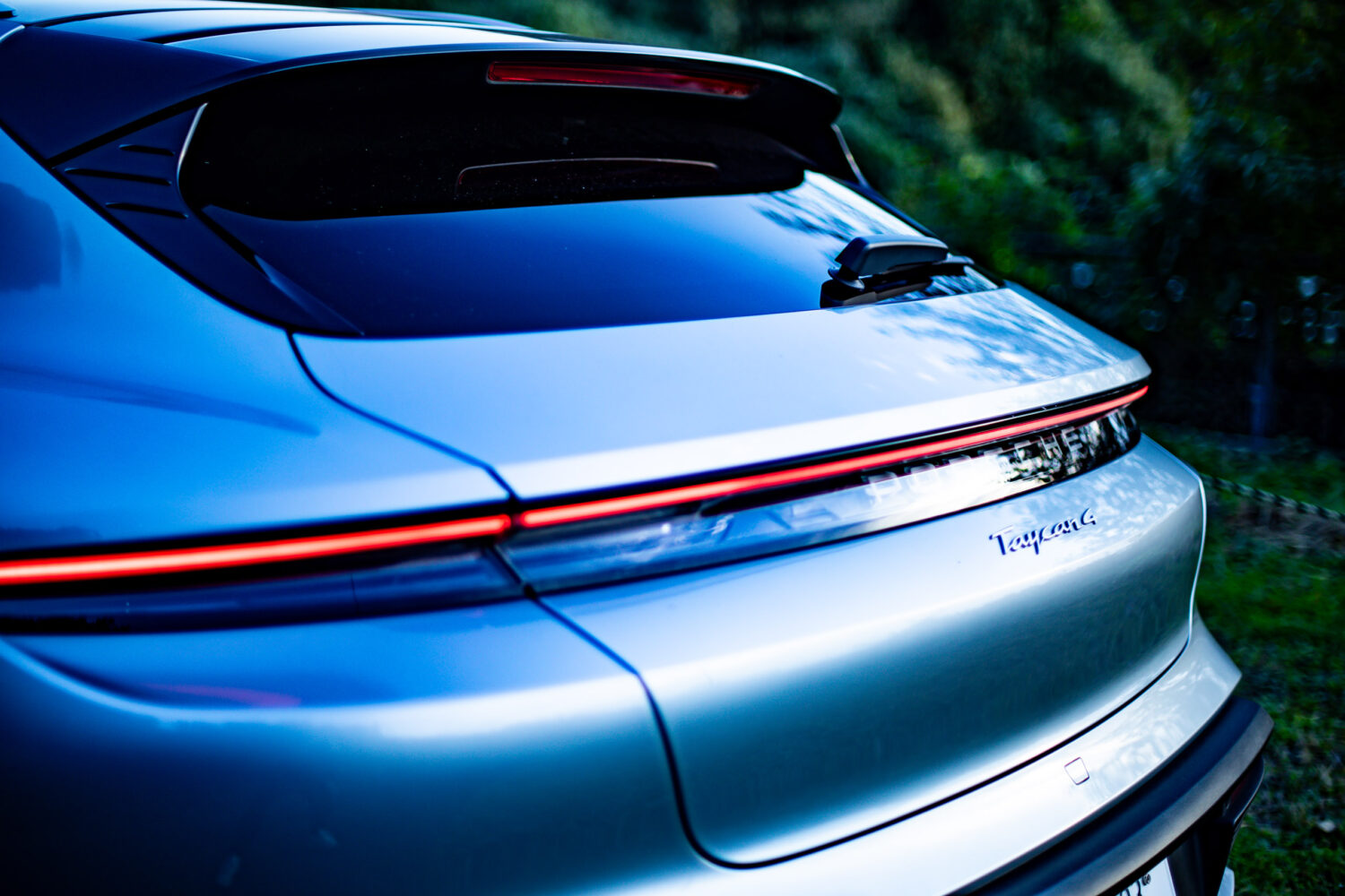 ポルシェ・タイカンクロスツーリスモ4(4WD)オールインワン