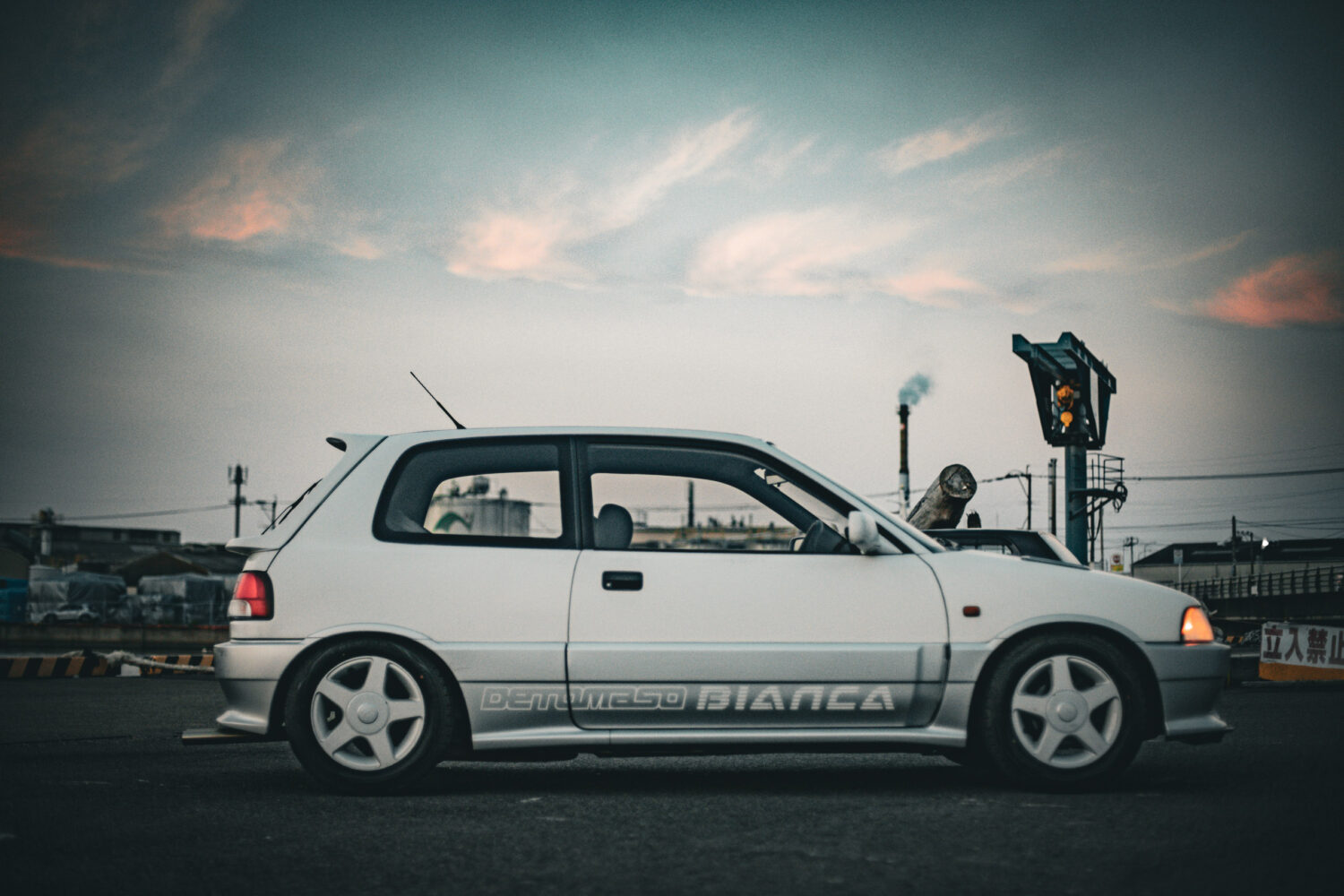 ダイハツ・シャレード デ・トマソ ビアンカ(FF/5MT)小さなじゃじゃ馬